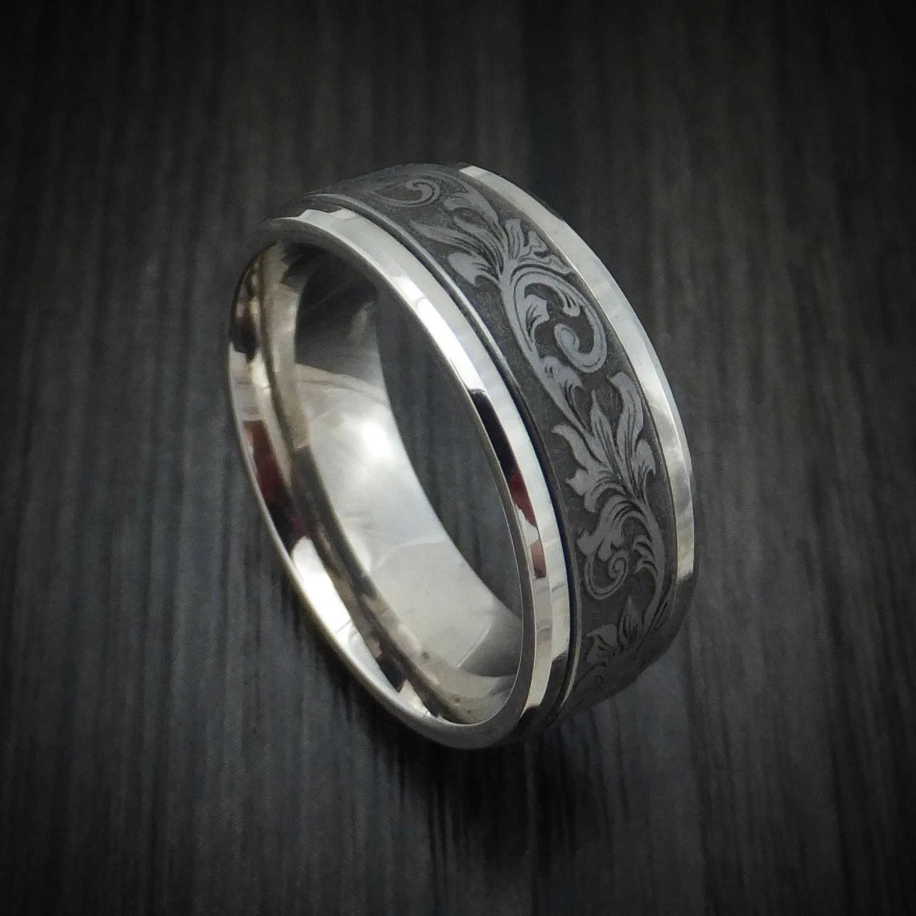 14K White Gold and Floral Design Tantalum Men's Ring