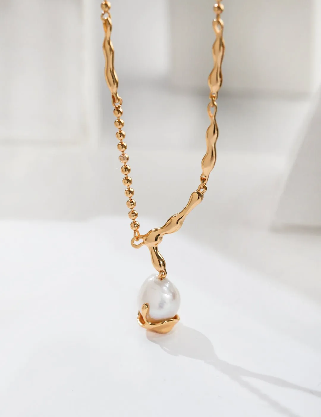 Baroque Pearl Pendants Necklaces