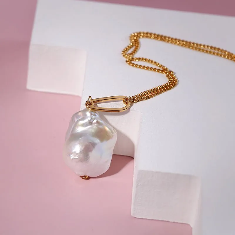 Fashion Baroque Pearl Pendants Necklace