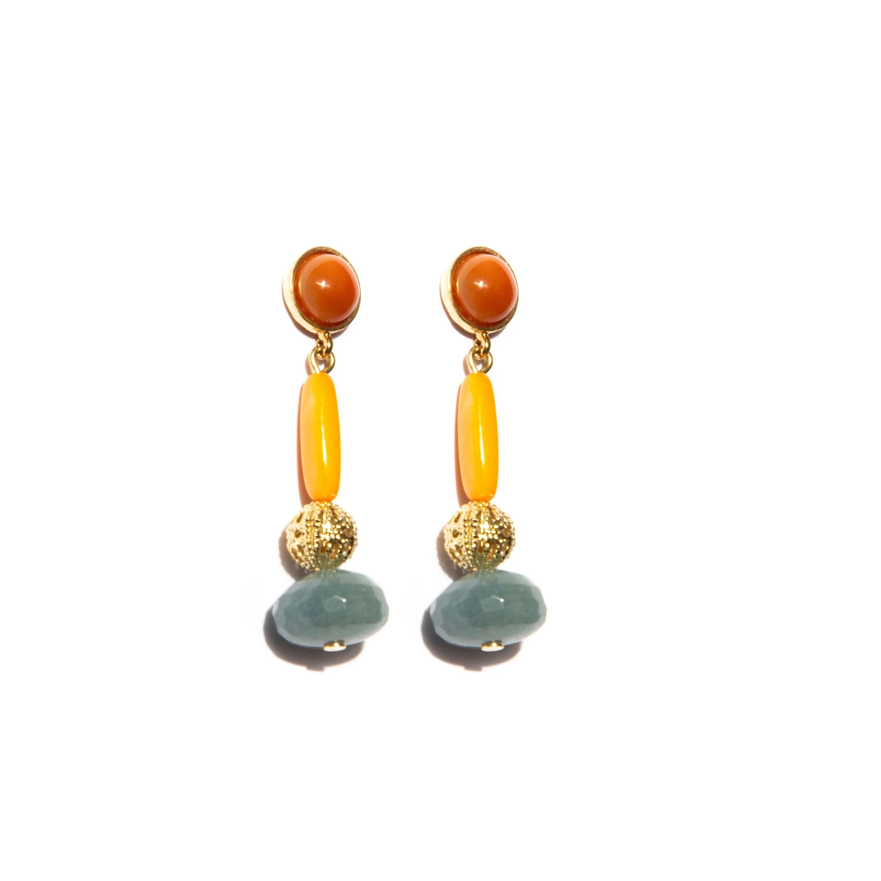 Mãos da Terra Howlite Drop  Earrings