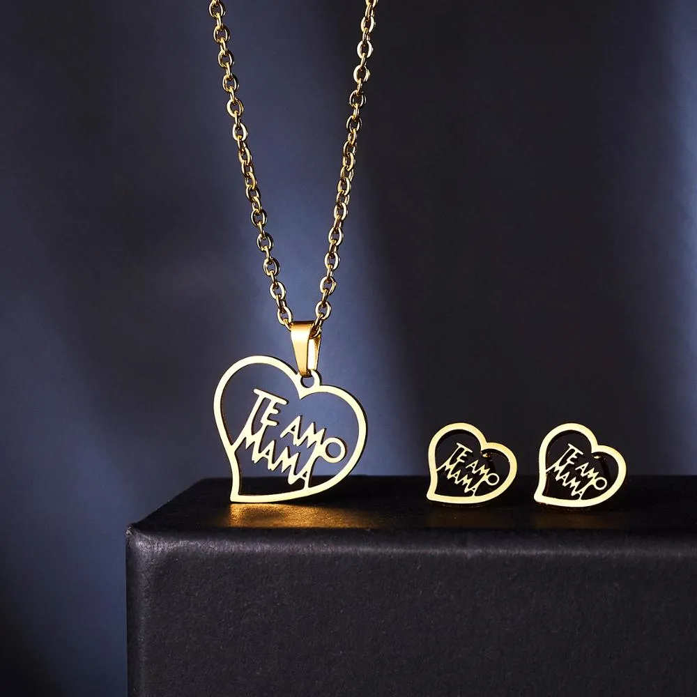 Motherhood Necklace Set