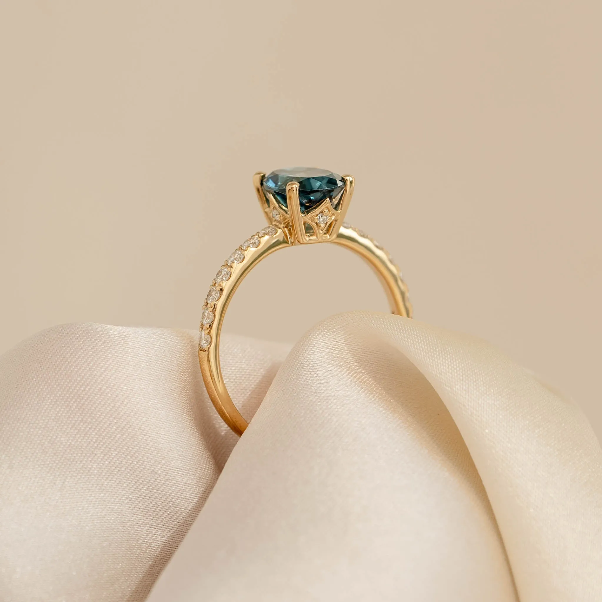 Oval London Blue Topaz and Diamond Ring 14k Gold - Minette