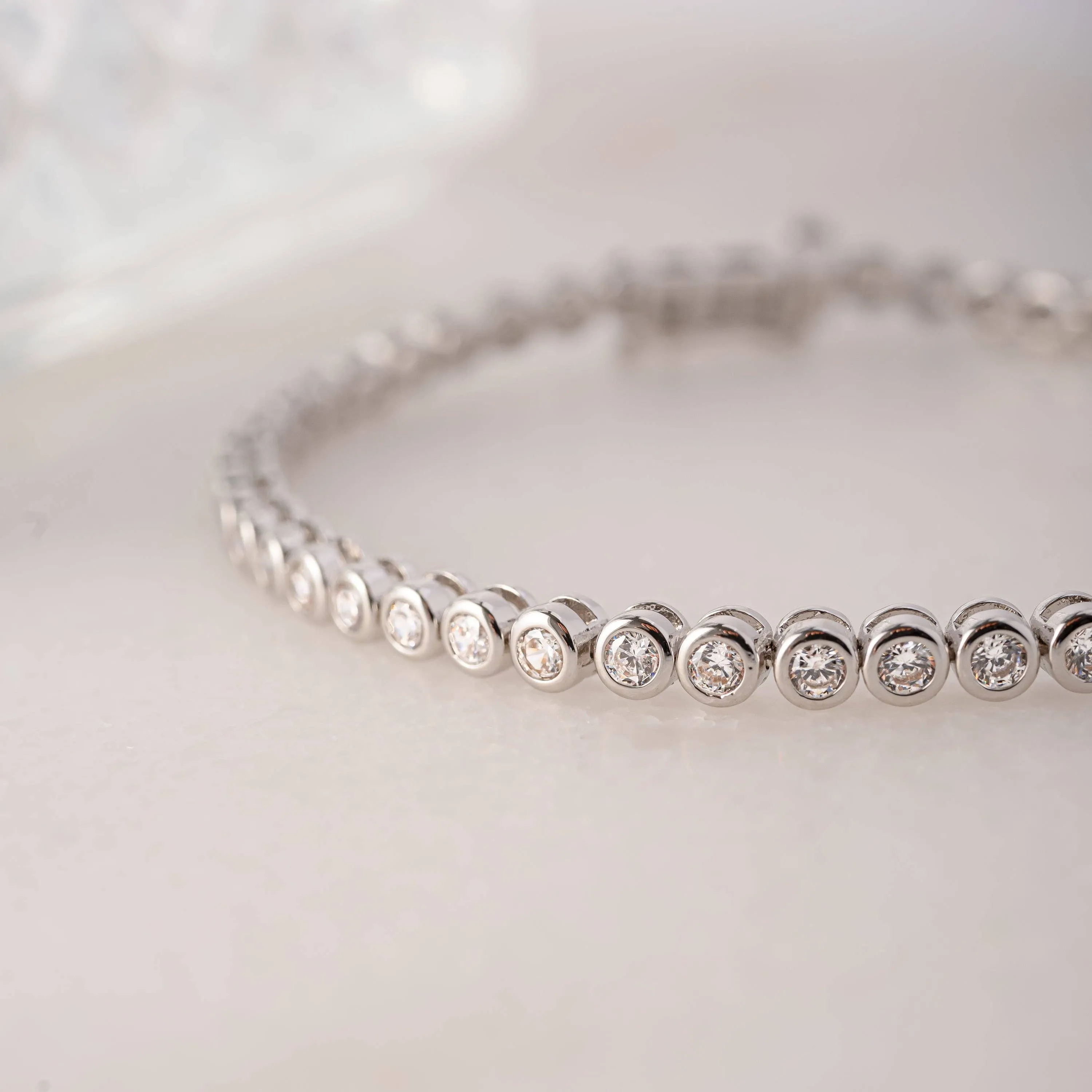 Round Bezel Tennis Bracelet