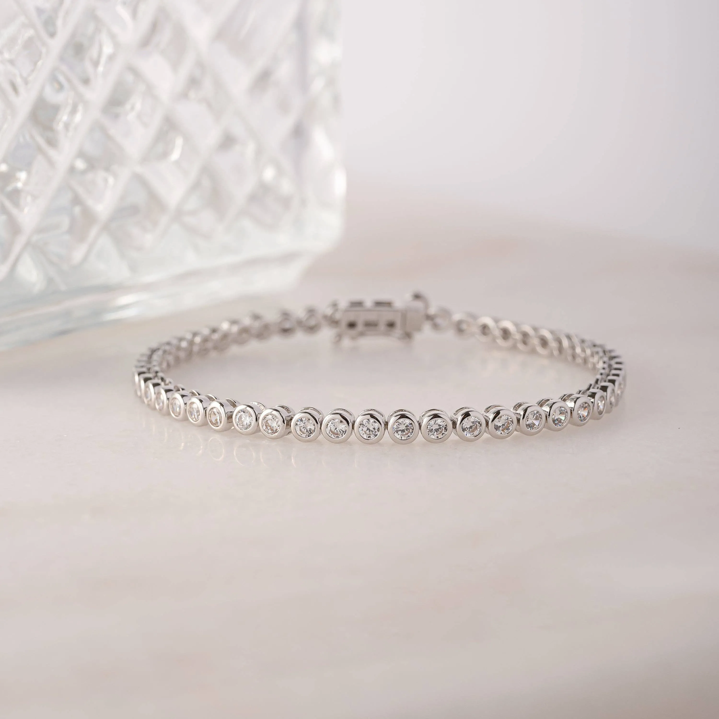 Round Bezel Tennis Bracelet