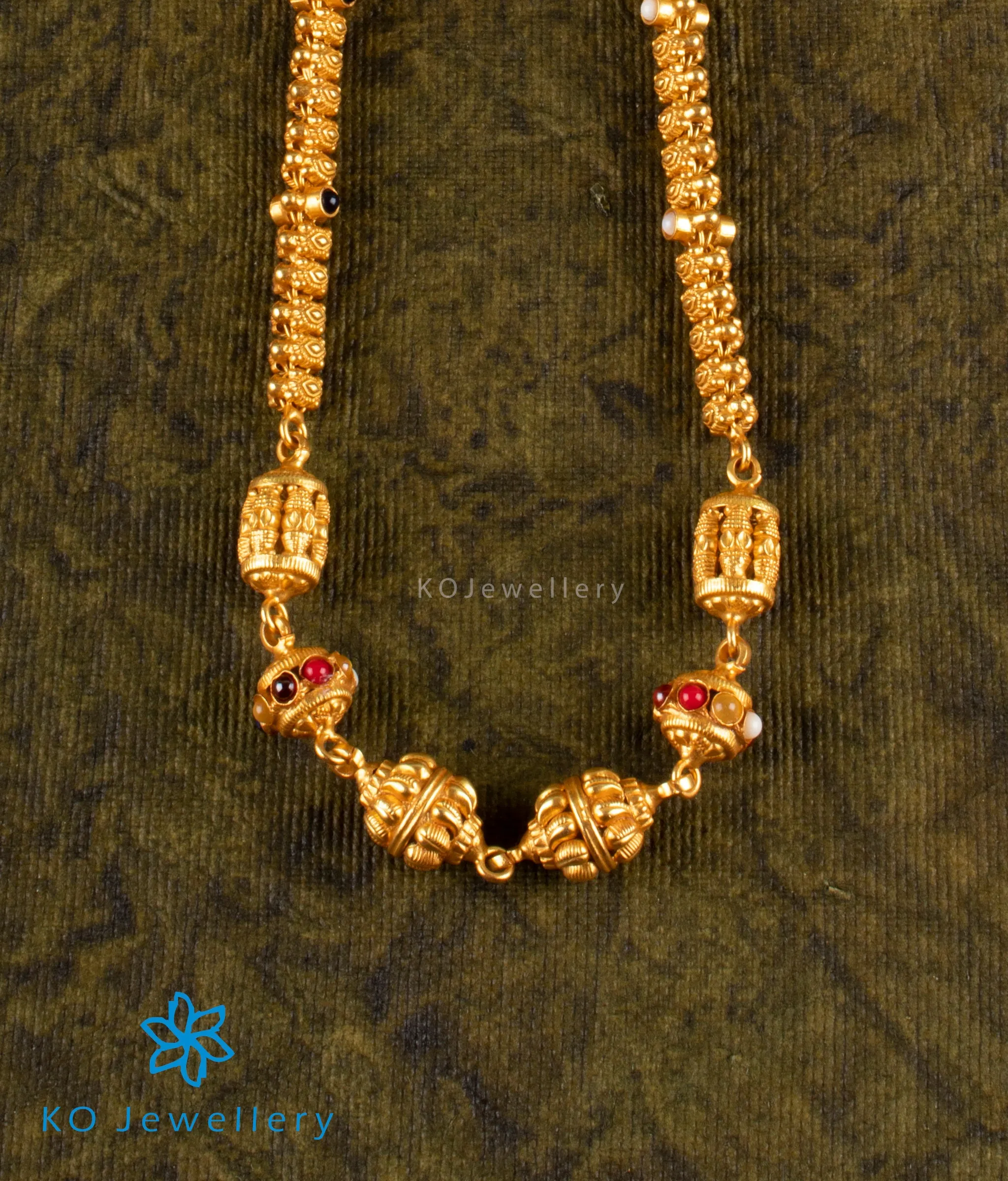 The Bhavya Navaratna Silver Chain